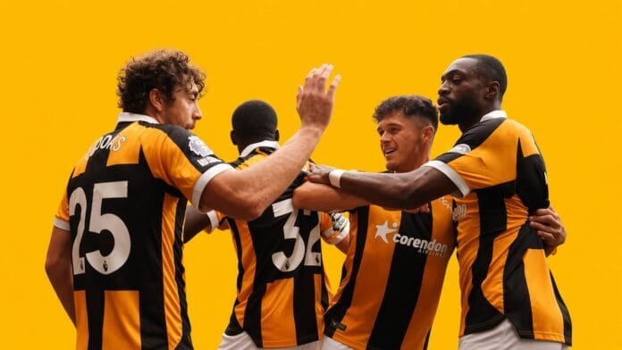 Hull City vs Manchester United ম্যাচের দৃশ্য